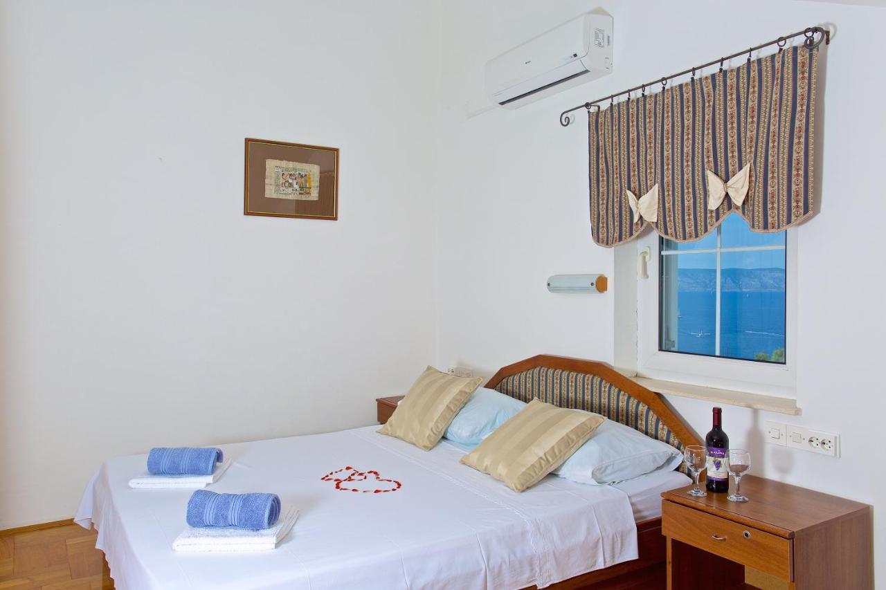 Apartments Kalina Jelsa  Exterior photo